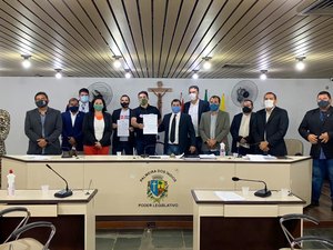 Câmara de Palmeira dos Índios aprova a compra de vacinas contra a Covid-19 pela prefeitura