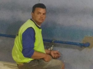 Mototaxista clandestino cai da moto com sintomas de embriaguez