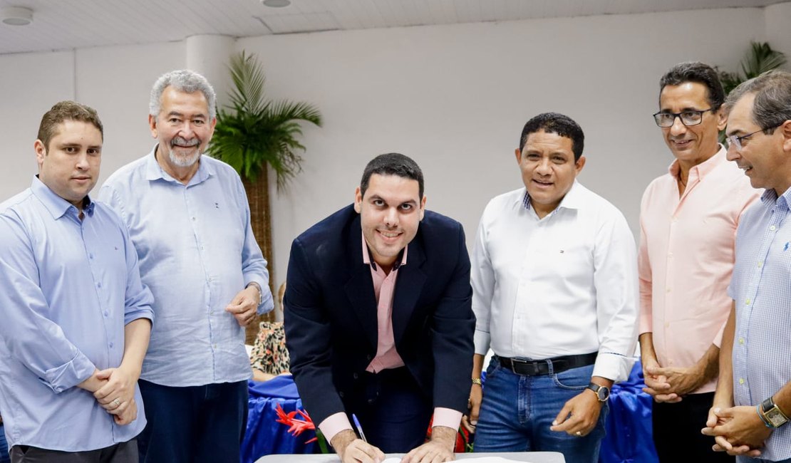 Servir às pessoas é uma missão muito nobre, afirma prefeito de Palmeira dos Índios