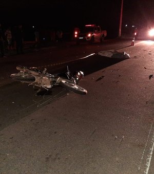 Moto colide contra animal e condutor morre na rodovia AL-220 