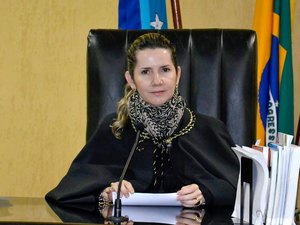 Rosa Albuquerque diz que falas de Rui são levianas e adotará medidas judiciais