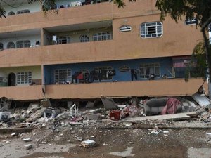 Após prédio desabar no DF, dono do imóvel diz que não pode fazer nada por moradores