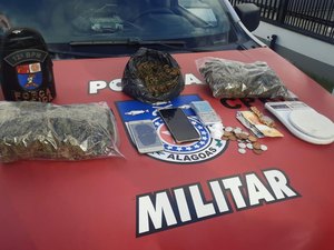 Polícia Militar apreende cerca de 15kg de drogas em Maceió