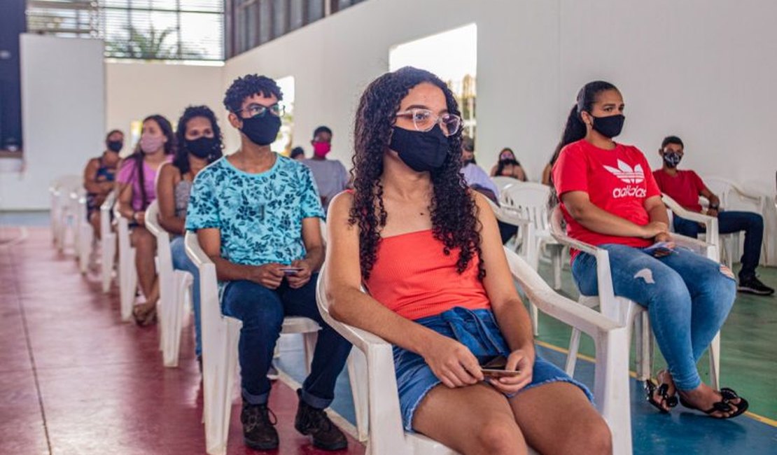 Posto de vacinação contra a covid-19 do Sesc Arapiraca passará a funcionar no Ginásio da Escola Pedro Reis