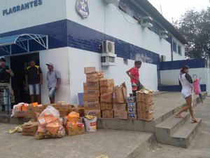 Polícia desmonta esquema de venda de produtos fora da validade 