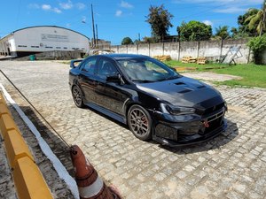 Veículo de luxo é apreendido durante operação do DMTT no bairro de Jaraguá