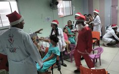 Voluntários do projeto IUPI levam alegria para hospitais de Arapiraca