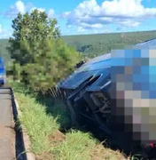 Ônibus com destino a Arapiraca tomba na BR-251 em Minas Gerais; 46 passageiros estavam a bordo