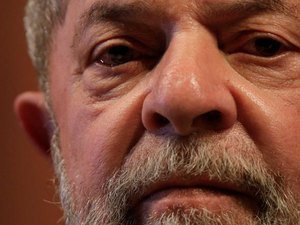 Termina prazo para Lula se apresentar à Polícia Federal em Curitiba