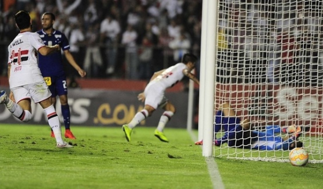 Centurión derruba o muro de Fábio, e São Paulo bate o Cruzeiro no Morumbi