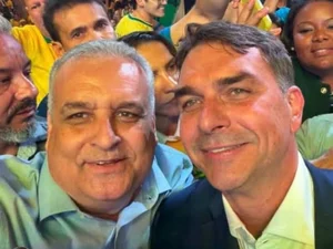 Michelle Bolsonaro celebra Alfredo Gaspar como vice e compartilha foto com Flávio