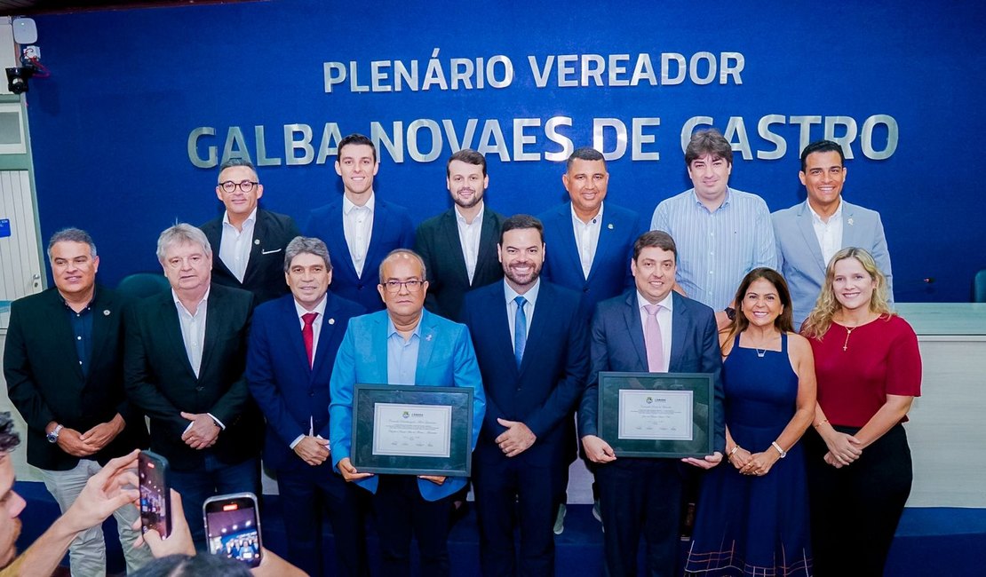 Câmara homenageia Claydson Mourinha e José Neto em Maceió