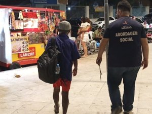 Prefeitura encaminha 20 pessoas em situação de vulnerabilidade para tratamento