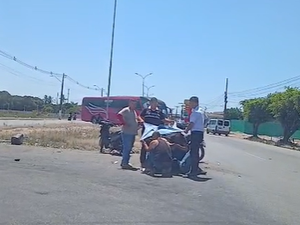 Colisão entre veículos deixa homens feridos na AL-220, em Arapiraca