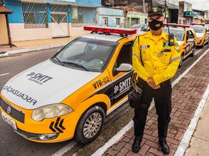 Frota da SMTT ganha nova caracterização e percorre ruas de Arapiraca