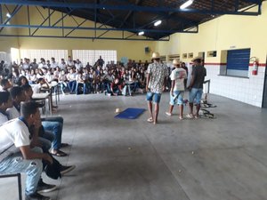 Cras e Sine Maceió promovem atividade para estudantes