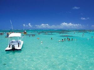 Cresce o número de trechos próprios para banho nas praias de Maceió