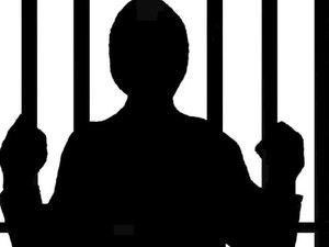 Dois adolescentes são apreendidos suspeitos de porte ilegal de arma de fogo