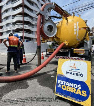 Fiscalização identifica mais dois pontos de esgoto irregular na Ponta Verde