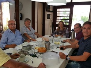 ?Não há vaidade, um de nós quatro será o candidato'