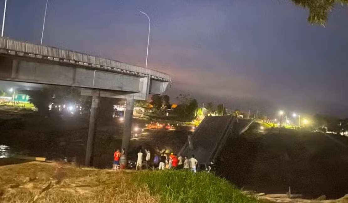 Vídeo mostra momento em que ponte desaba no interior do Acre