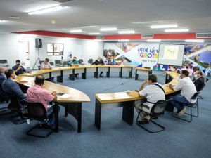 “Temos que equilibrar a preservação da vida e dos empregos para nosso povo”, afirma secretário