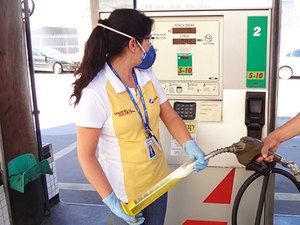 Procon vai informar quem vende gasolina mais barata em Arapiraca