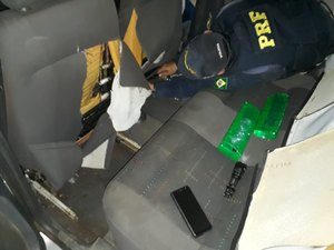 Casal é preso com 30kg de maconha dentro de carro em São Sebastião