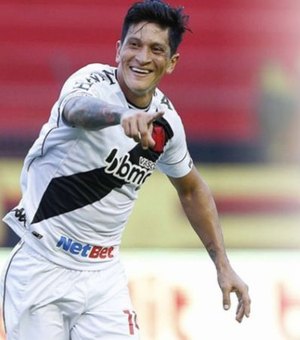Cano marca duas vezes e encerra jejum: 'Espero seguir fazendo gols para o Vasco sair dessa zona'