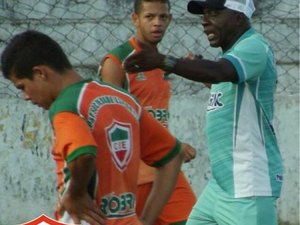 CSE deve anunciar mais um reforço e planeja amistoso com o Central de Caruaru