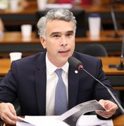 Rafael Brito defende fim da escala 6x1 e diz que descanso é direito do trabalhador