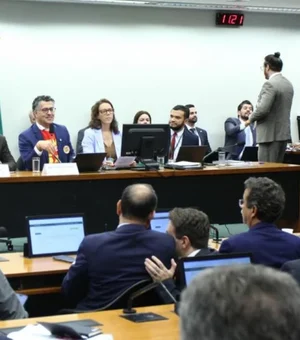 Comissão especial aprova PEC da 6×1 na Câmara; texto vai ao plenário