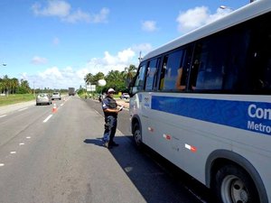 Veículo de transporte complementar é assaltado na AL-101