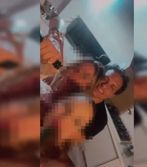 Garotas de programa colocam advogado caloteiro na parede. Veja prints