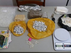 Após investigação, três pessoas são presas por tráfico de drogas em Maceió