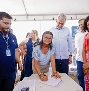 Dia histórico: Tia Júlia assina Ordem de Serviço para construção de 50 novas casas na Tabacaria
