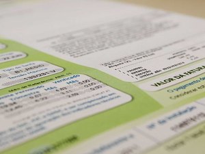 91 milhões de brasileiros deixaram de pagar pelo menos uma conta