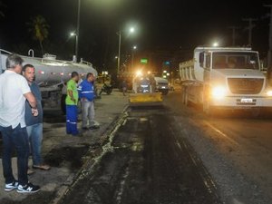 Prefeitura segue com obras de fresagem e pavimentação na Àlvaro Otacílio