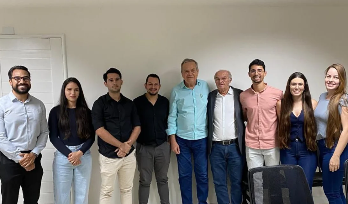 Vice-governador Ronaldo Lessa se reúne com servidores da Polícia Científica em Arapiraca