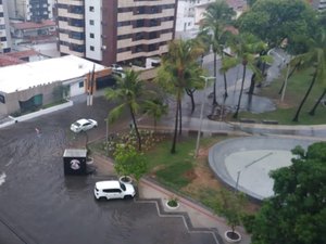 Defesa Civil de Maceió monitora chuvas na capital nesta segunda (17)