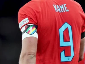 FIFA ameaça e seleções desistem de usar braçadeiras a comunidade LGBTQIA+