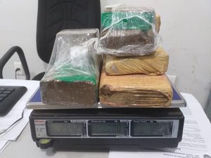 Deic prende dupla que fazia “delivery” de drogas em Maceió