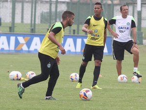 CRB se reforça para disputar Série B: Rodolfo Guimarães e Élvis a caminho