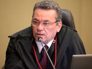 TJ mantém afastamento de vereadora de Joaquim Gomes