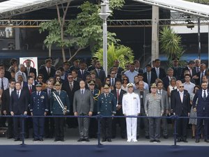 Governador do Rio de Janeiro diz que vai tratar como terrorista criminoso que usar fuzil