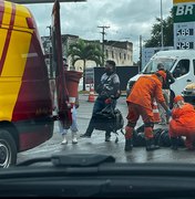 [Vídeo]  Motociclista fica ferido em acidente na Avenida Leste-Oeste, em Maceió