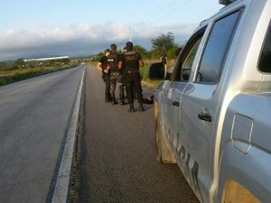 Jovem grávida é morta a tiros na BR-232 em Bezerros,PE