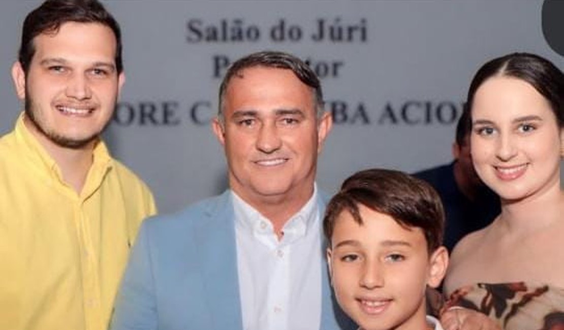 Exemplo de dedicação, compromisso, responsabilidade, lealdade e liderança