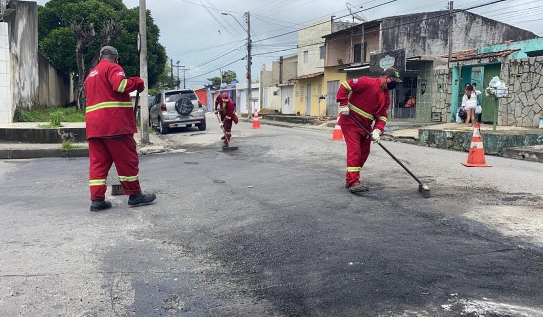 Prefeitura leva operação tapa-buraco para vias com grande fluxo de veículos