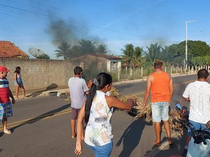 [Vídeo] Após três horas de protesto, rodovia AL 486 é liberada em Craíbas